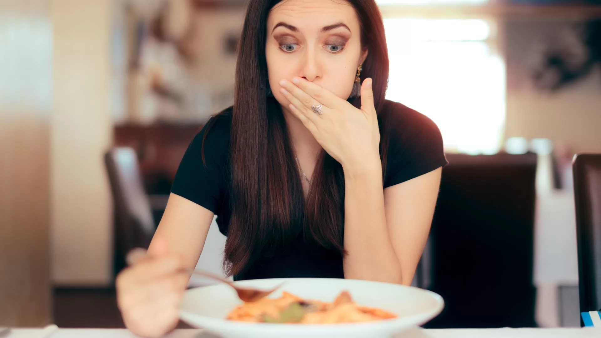 Comida com algo estranho